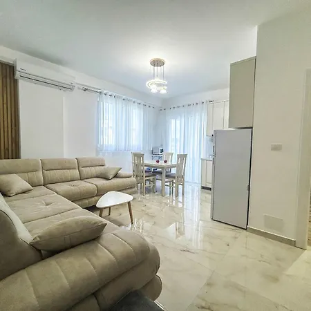 Daire 1326 Modern Golem (Tirana)