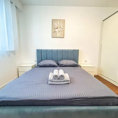 1326 Modern Daire *